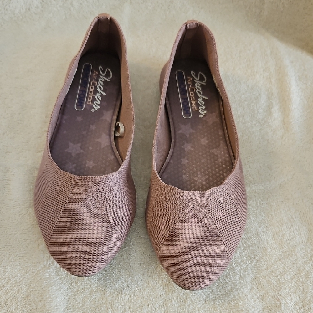 Skechers Women's Taupe Flats
